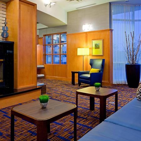 Courtyard By Marriott Toronto Mississauga/Meadowvale Hotel Ngoại thất bức ảnh
