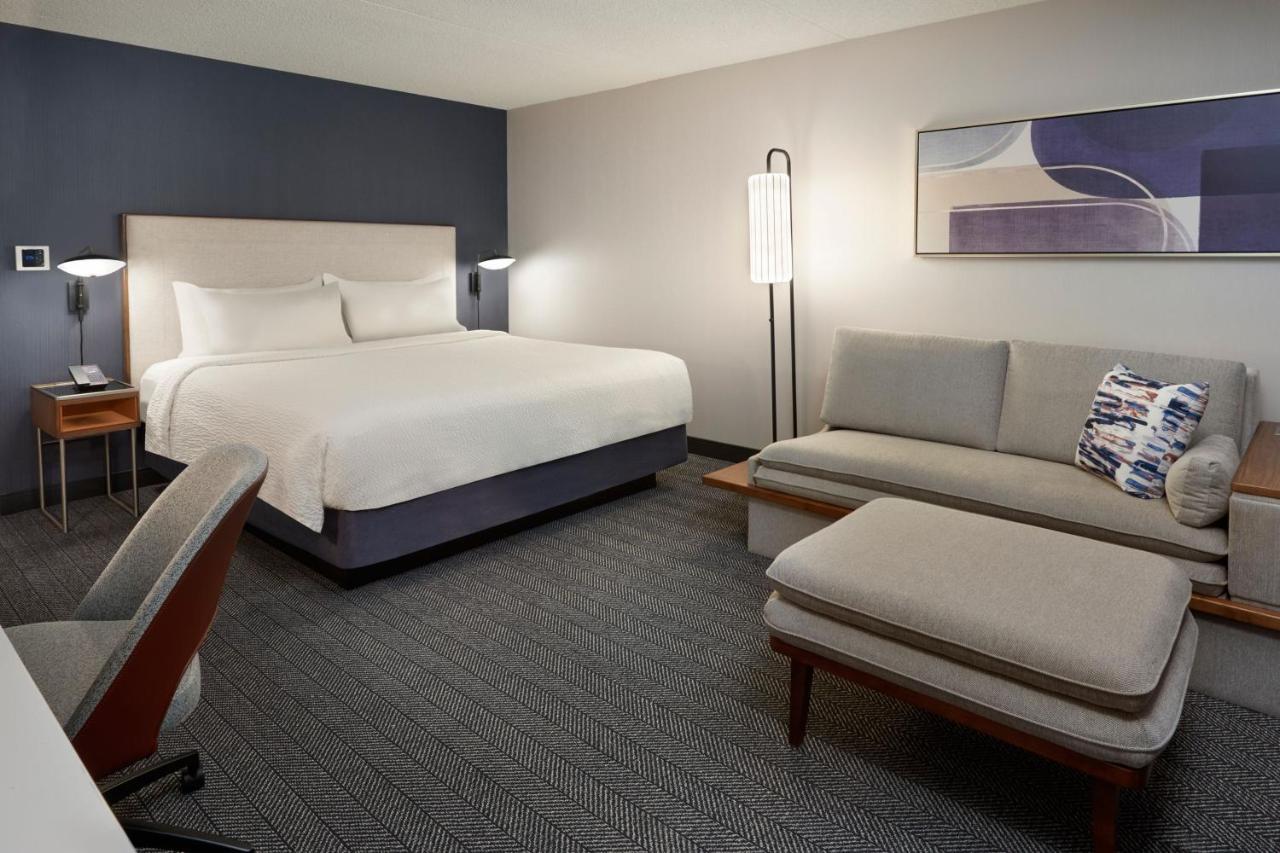 Courtyard By Marriott Toronto Mississauga/Meadowvale Hotel Ngoại thất bức ảnh