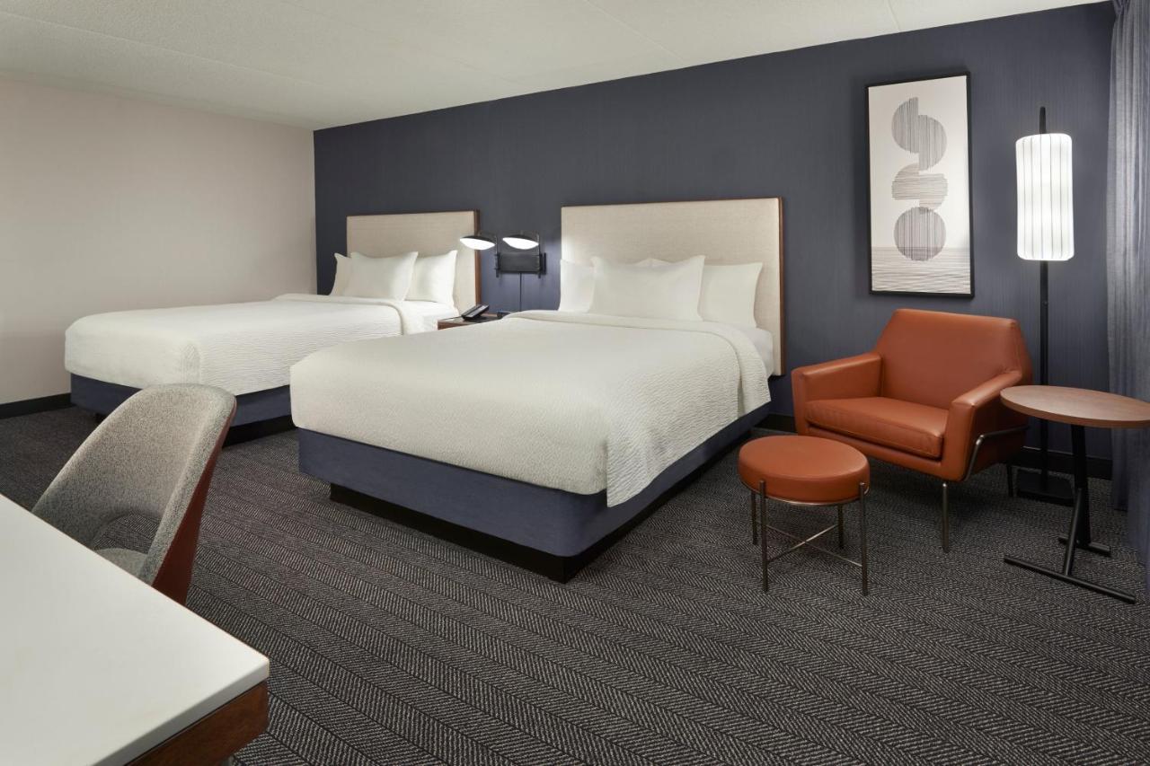 Courtyard By Marriott Toronto Mississauga/Meadowvale Hotel Ngoại thất bức ảnh