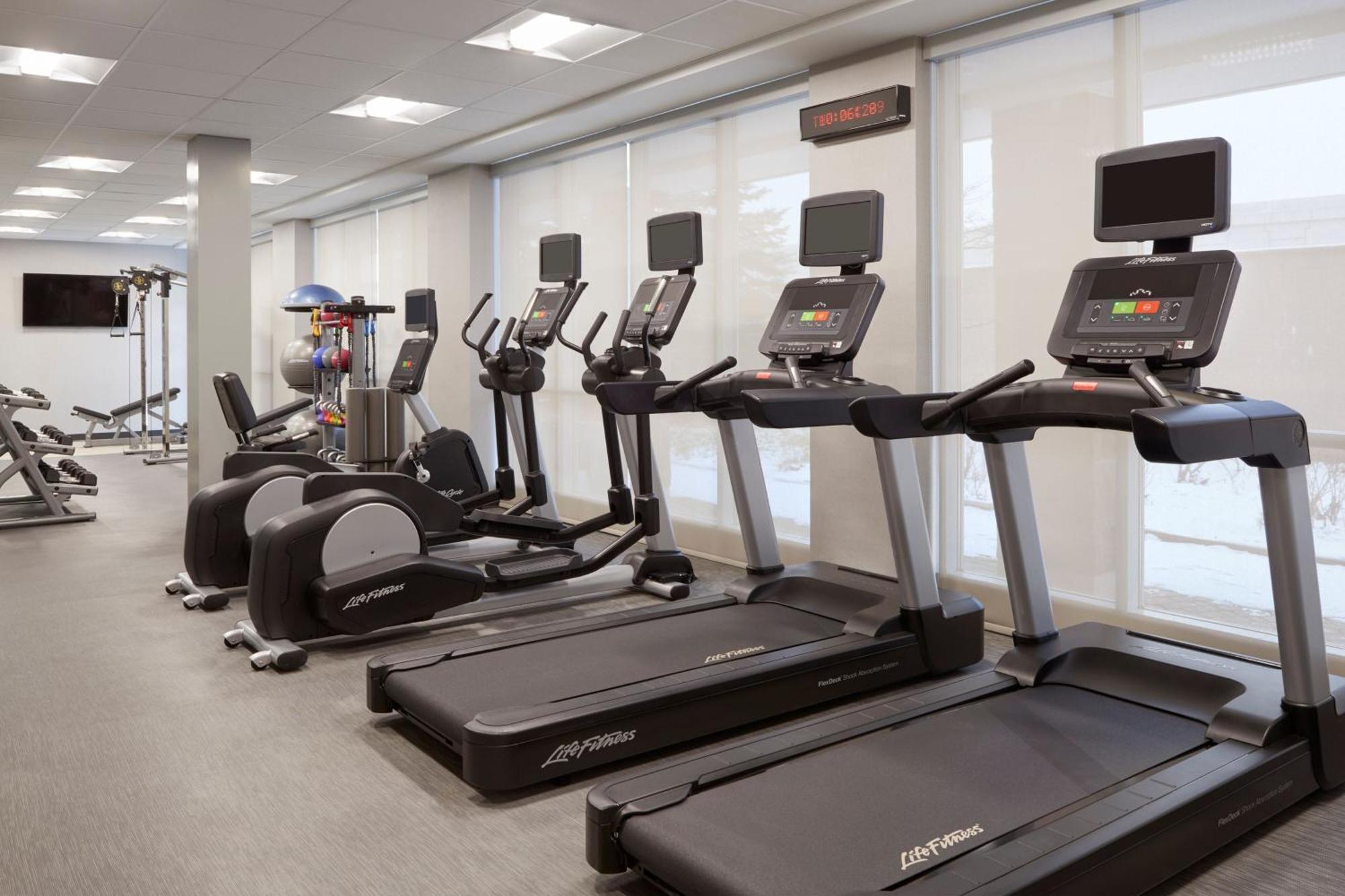 Courtyard By Marriott Toronto Mississauga/Meadowvale Hotel Ngoại thất bức ảnh