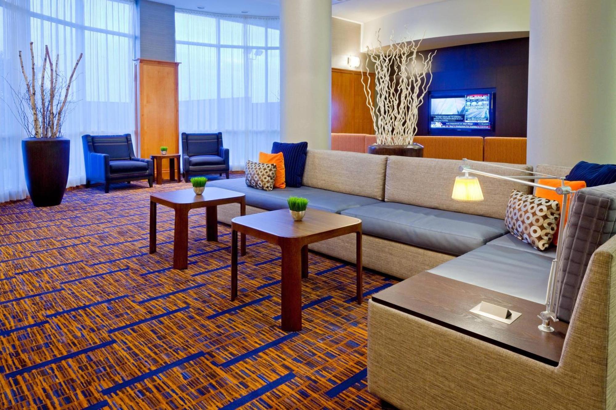 Courtyard By Marriott Toronto Mississauga/Meadowvale Hotel Ngoại thất bức ảnh